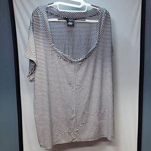 Stretchy striped tee